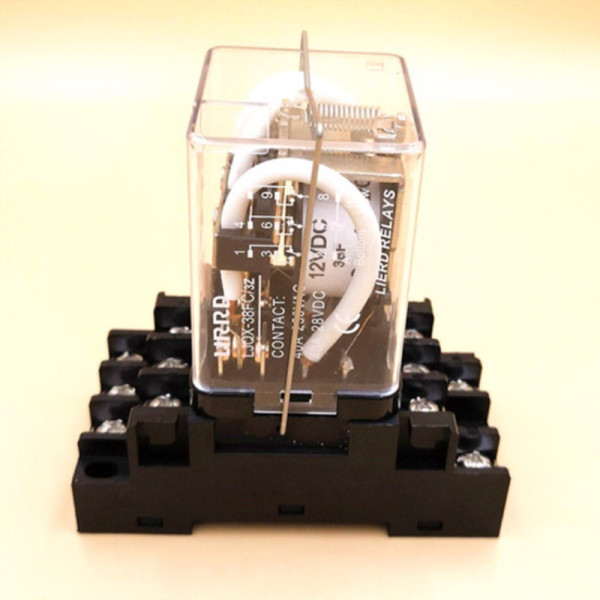 Электромагнитное реле высокой мощности 40 Ампер 220 Вольт 3-х контактное JQX-38F3Z с рейкой колодкой от QIANJI Электромагнитное реле высокой мощности 40 Ампер 220 Вольт 3-х контактное JQX-38F3Z с рейкой колодкой от QIANJI